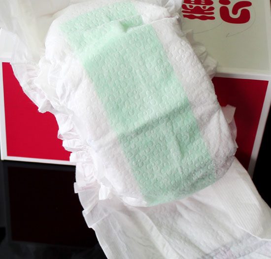 貝蕾仕納米銀負(fù)離子嬰兒防尿用品