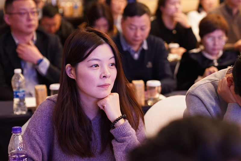 益荃康1+小荃膳特醫(yī)全營(yíng)養(yǎng)新品發(fā)布會(huì)5.jpg 益荃康1+小荃膳特醫(yī)全營(yíng)養(yǎng)新品發(fā)布會(huì)5.jpg